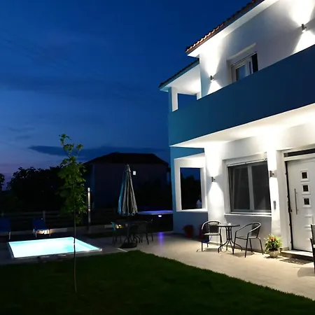 Big Blue Guest house Amaliapoli